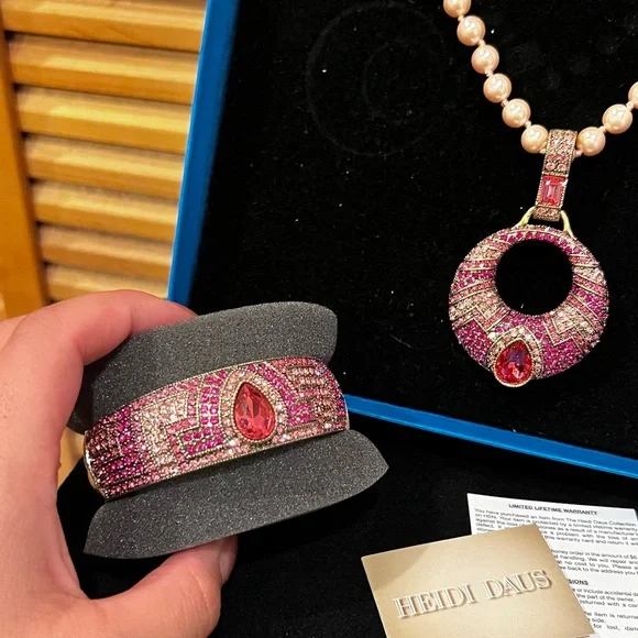 Heidi Daus Pink Pearl & Crystal Necklace/Bracelet Set 💗💎 - Picture 10 of 15